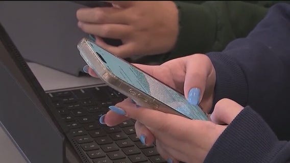 Brevard school board considering strict cell phone ban