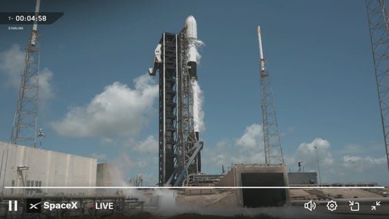 SpaceX launches Falcon 9 rocket from Florida