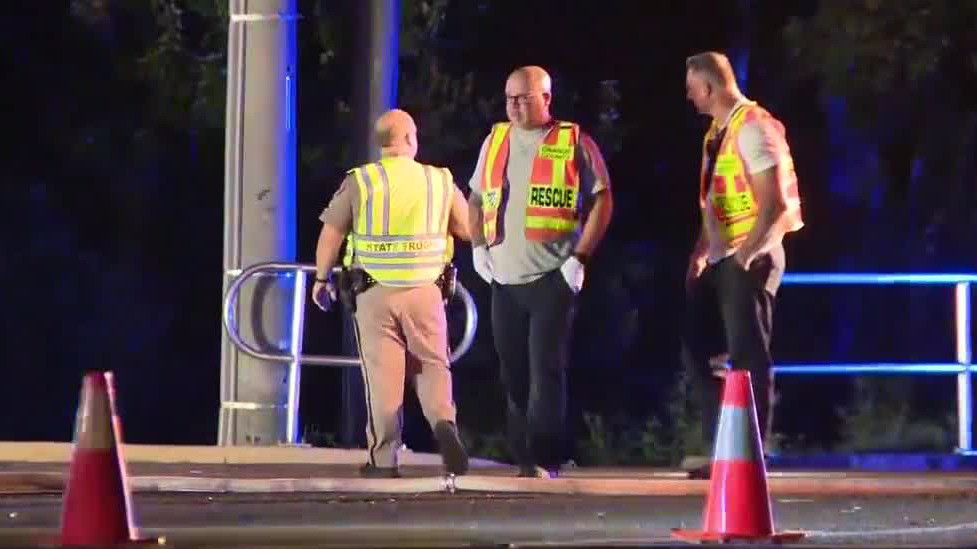 26-year-old motorcyclist dies in crash