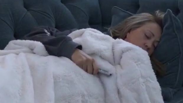 Do not take naps on the couch, experts say