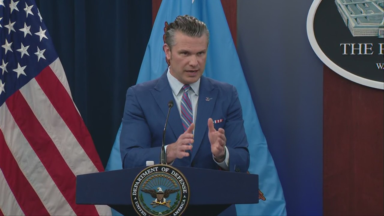 Hegseth argues with press; general asked if pressured