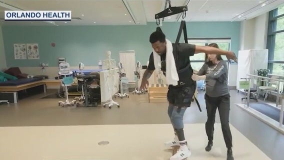 Double amputee returns to skateboarding