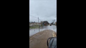 Drivers Navigate Flooded Roads as Mississippi's Pearl River Crests