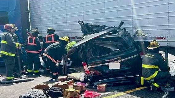 3 killed on Florida Turnpike after semi makes illegal U-Turn: FHP