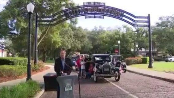 Historic gateway installed in Winter Park
