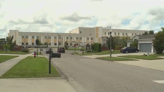 Apopka neighborhood faces traffic concerns from school pickups