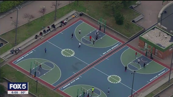 Cuomo criticizes New Yorkers not social distancing as state tops 10,000 coronavirus cases