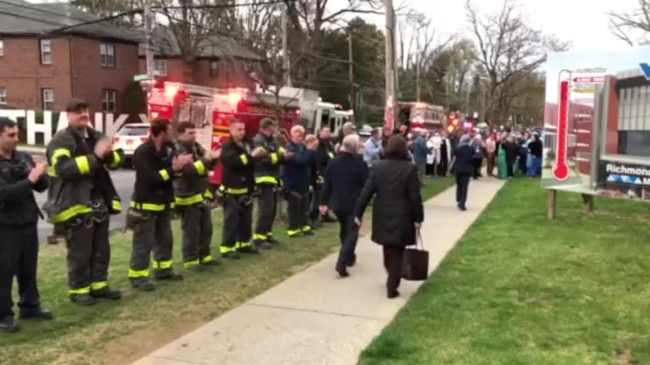 FDNY firefighters applaud healthcare workers across NYC