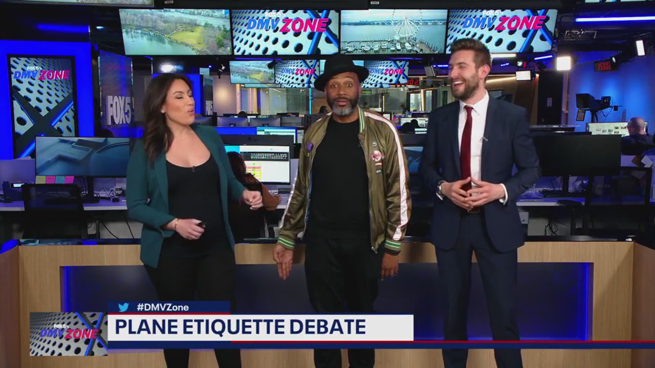 Plane etiquette debate