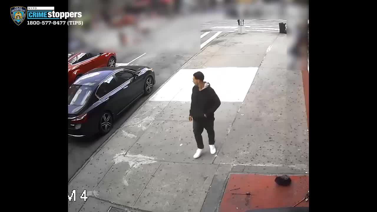 NYPD searching for man in string of knifepoint robberies