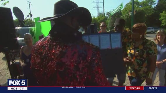 Vienna Summer Pool Party Playlist Challenge