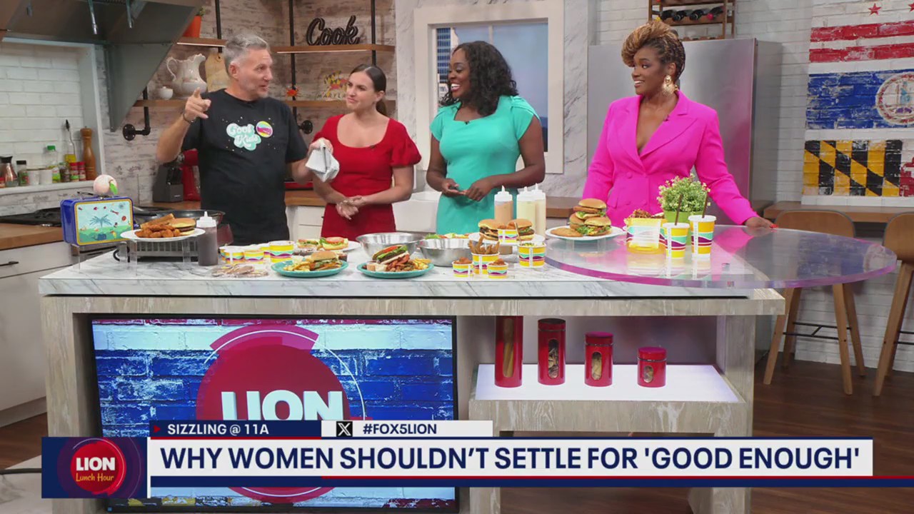 Parents get creative with a dorm room prank on their son