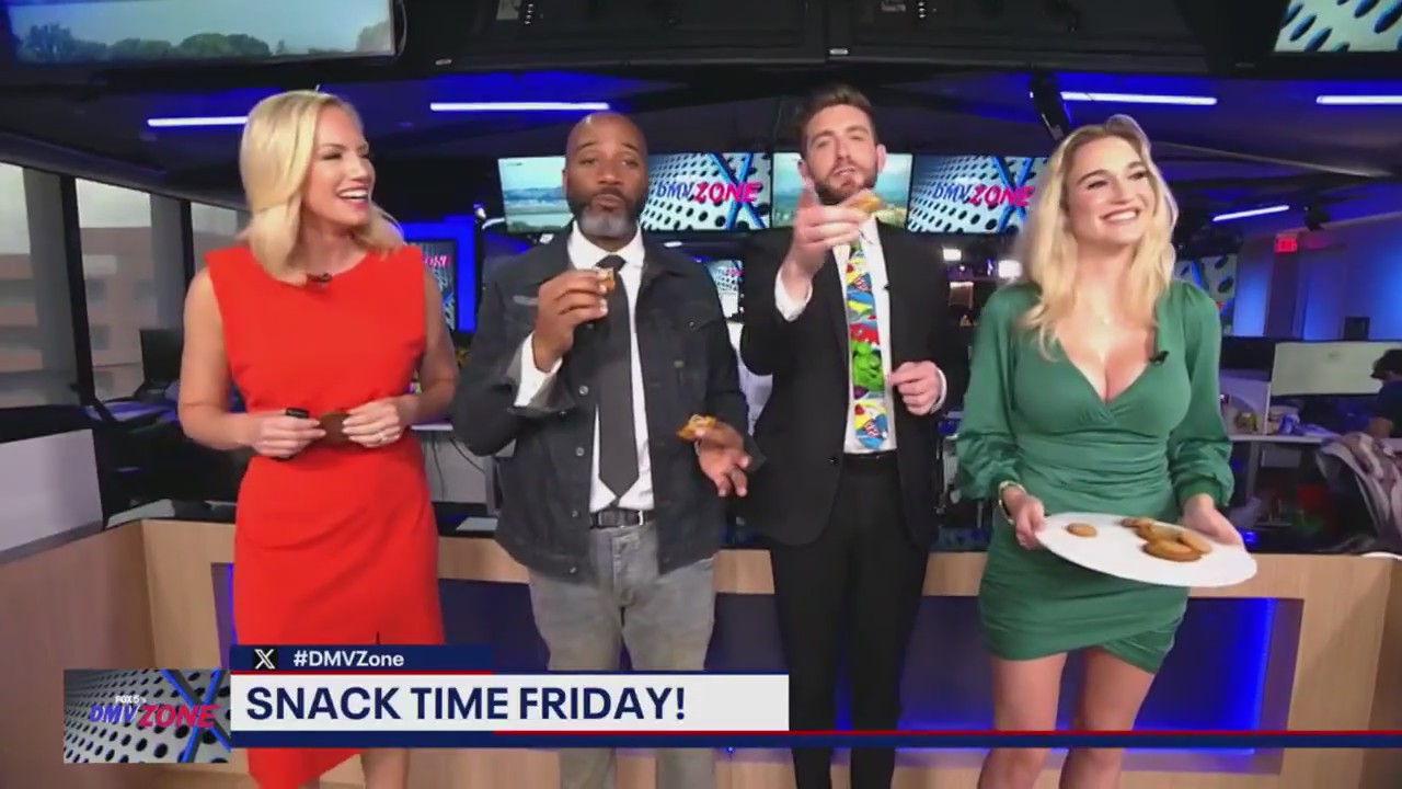 Snacktime Friday with double-decker cookies!