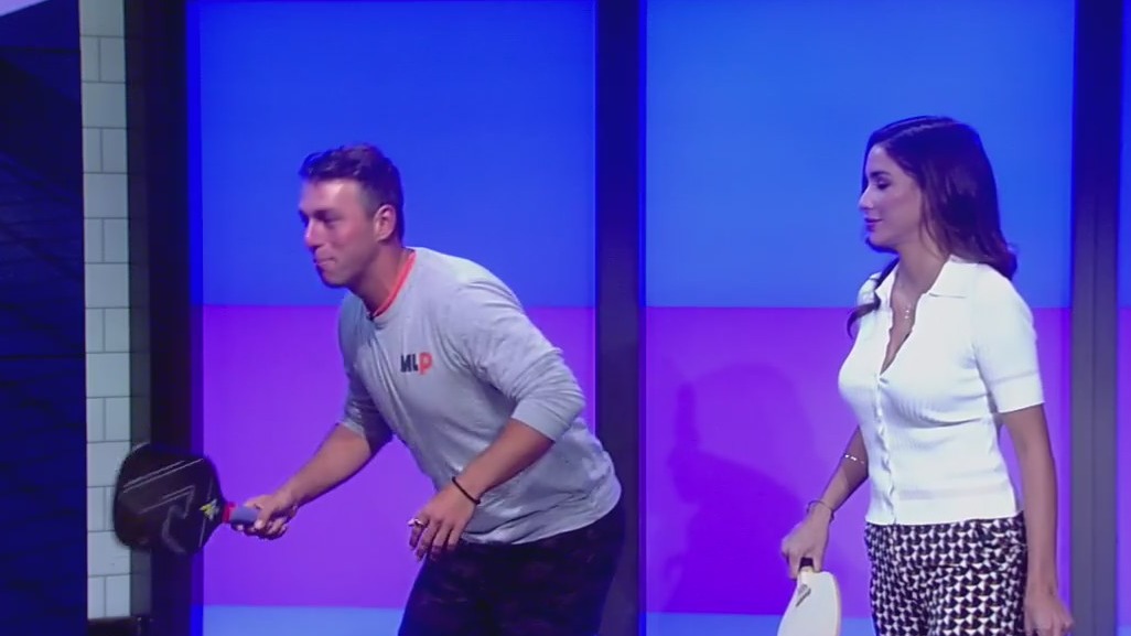 How to play pickleball