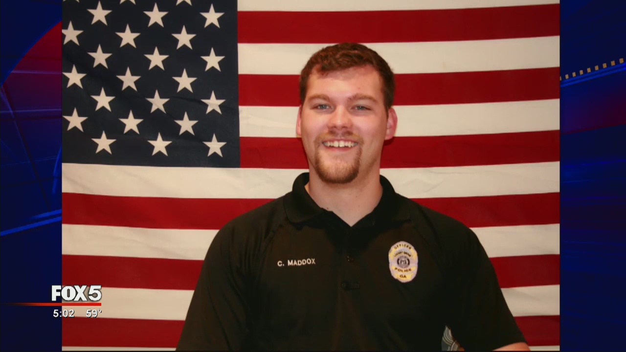 Community rallies around family of fallen officer | FOX 5 Atlanta