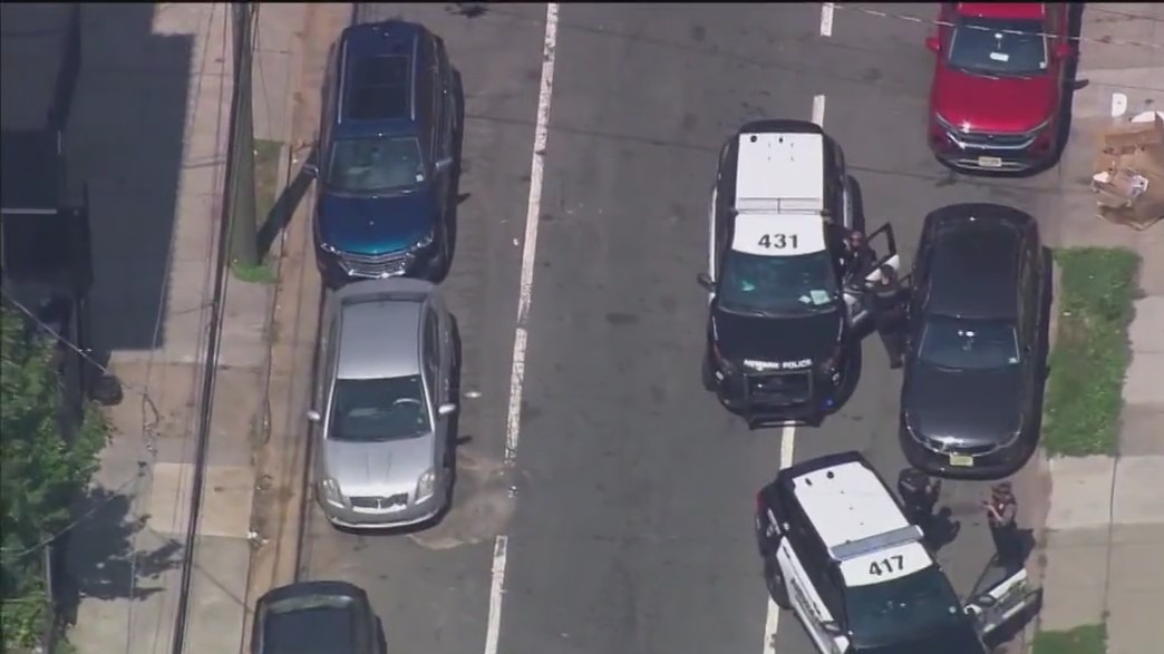 2 people stabbed in Newark | FOX 5 New York