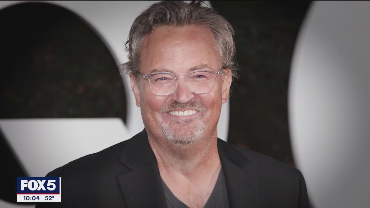 Fans honor Perry at iconic NYC locations