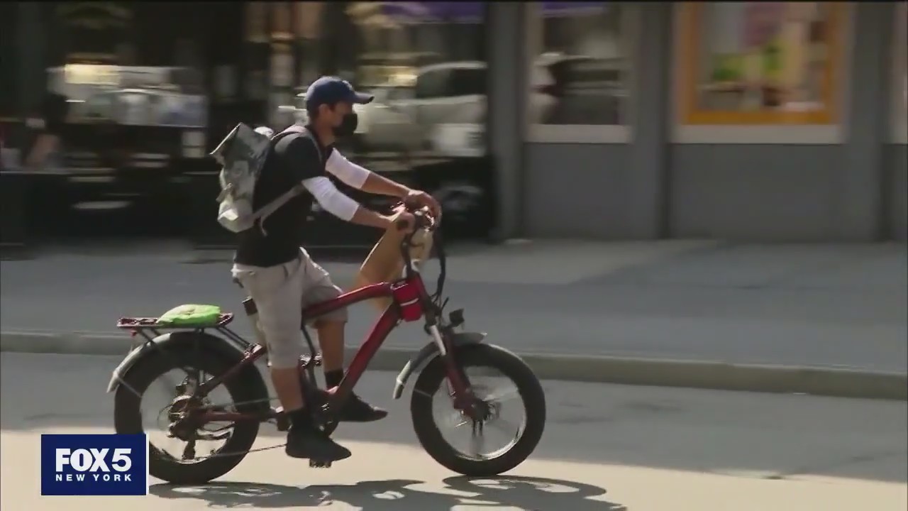 Residents divided over site of deliverista hub