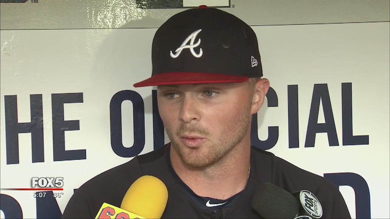 Sean Newcomb apologizes for offensive tweets.