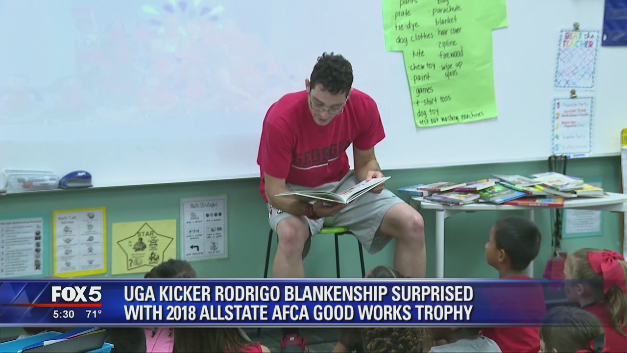 UGA kicker surprised with 2018 Allstate AFCA Good Works trophy