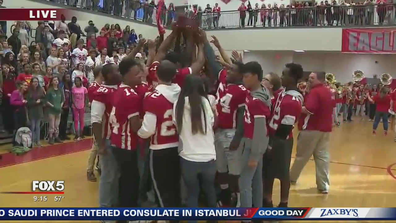 Mt. Zion-Carroll gets TOTW Hand Trophy