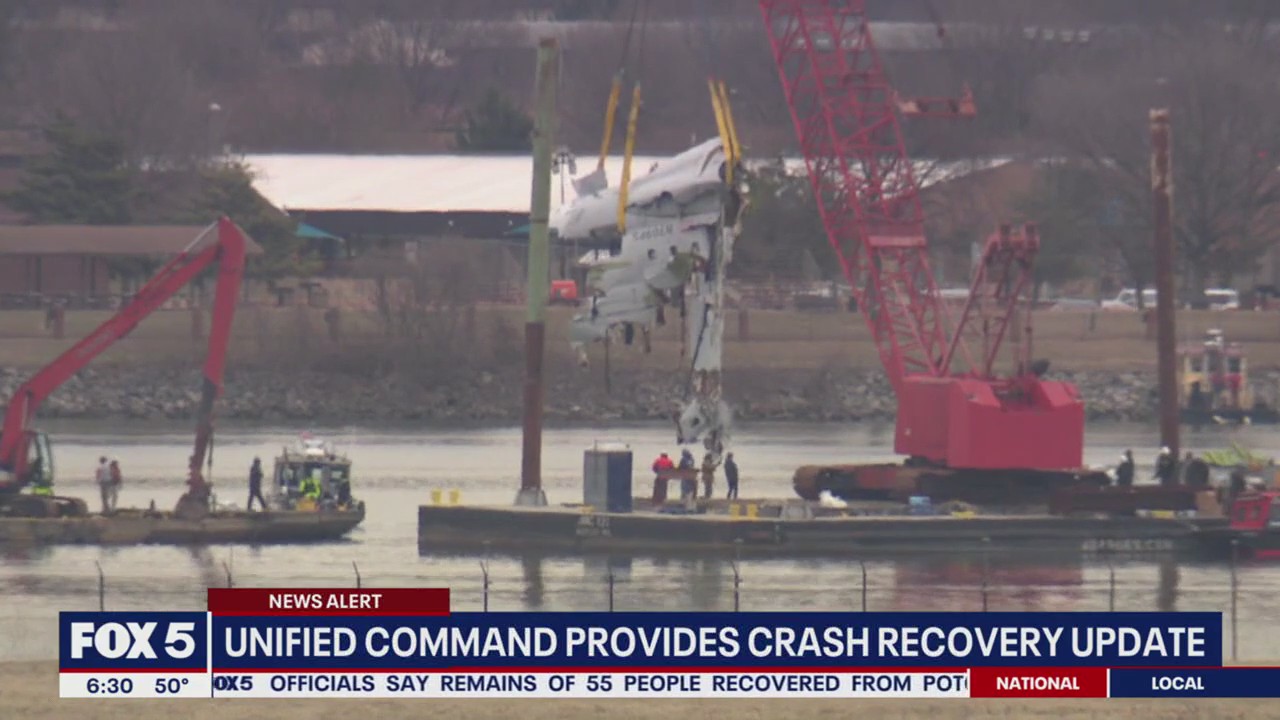 Salvage operations underway on Potomac River following DC plane crash ...