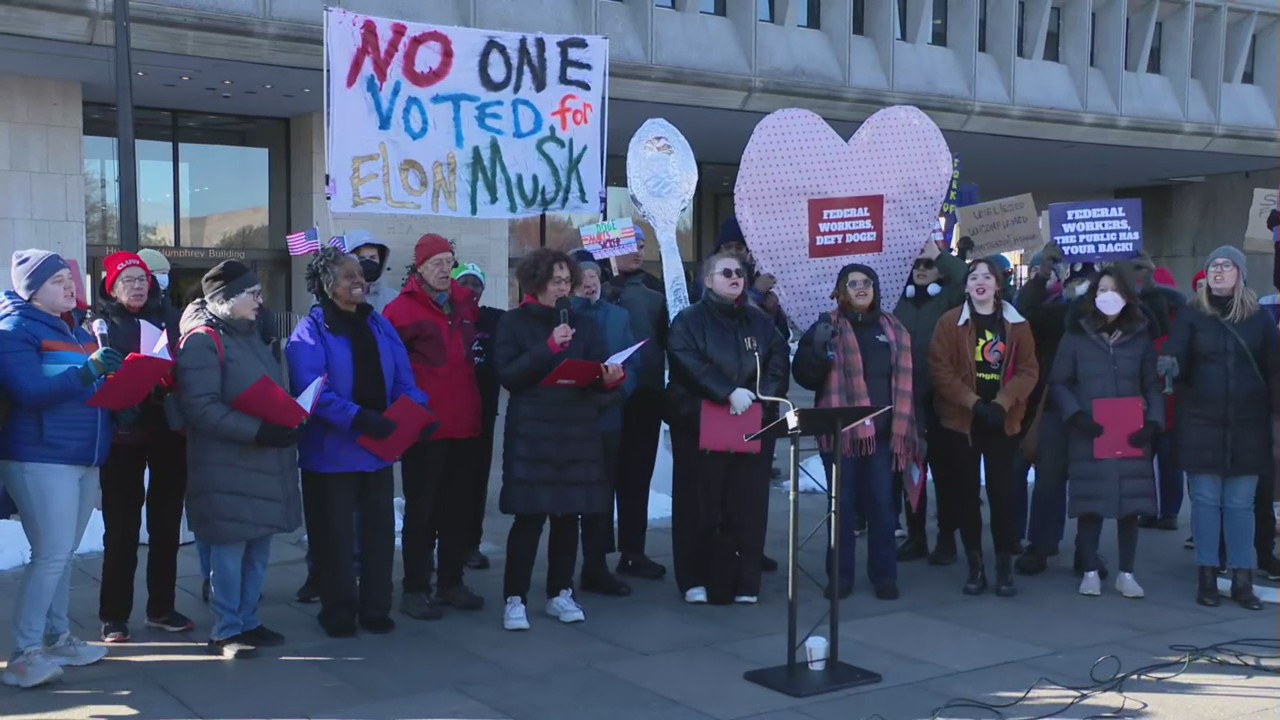 Federal workers rally in DC against DOGE cuts | FOX 5 DC