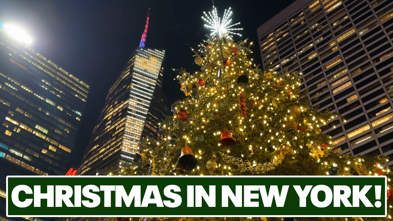 Christmas in NYC with holiday background music