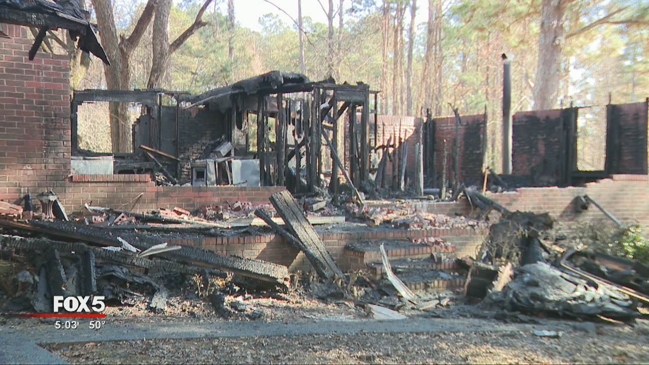 1 dead, 8 hurt after house fire | FOX 5 Atlanta
