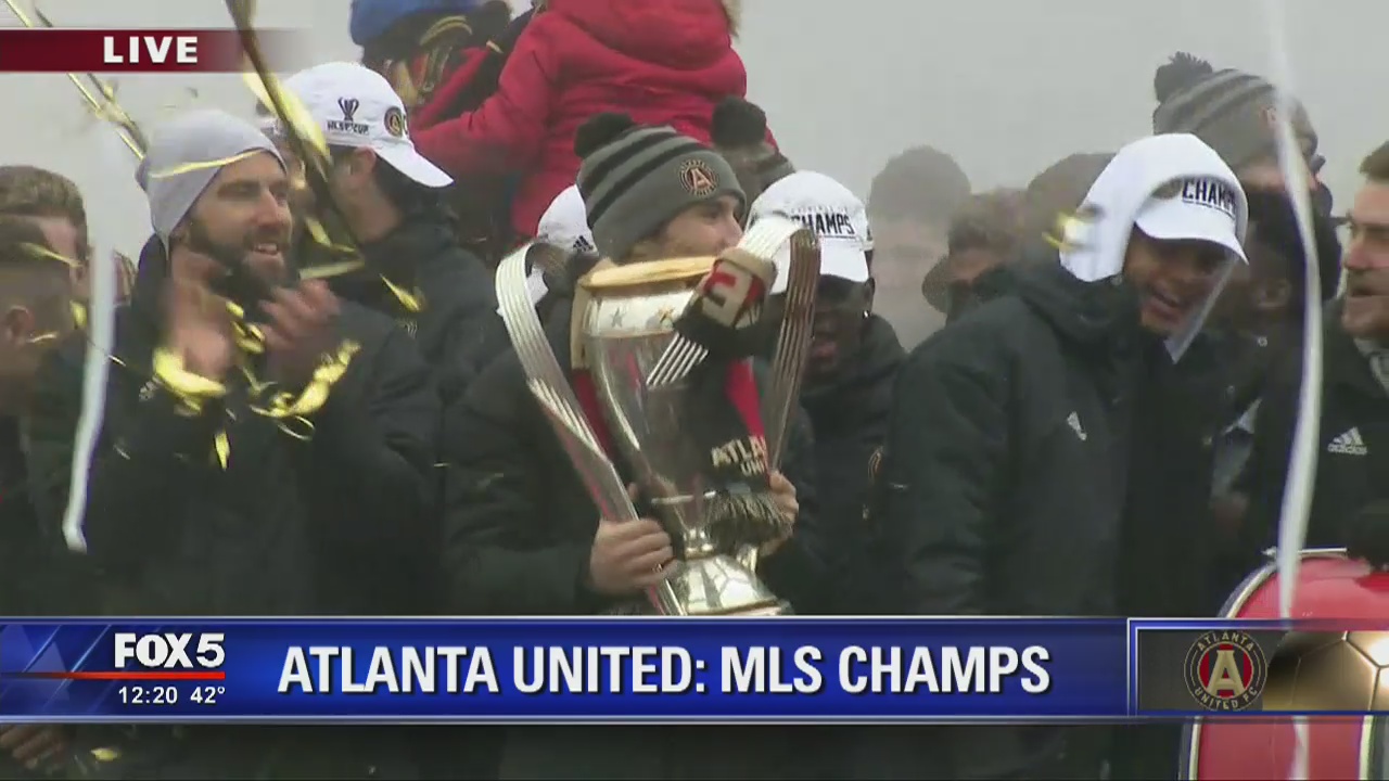 Atlanta United celebrates during ceremony