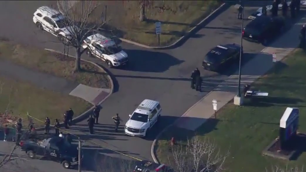 2 students stabbed at middle school in Middletown