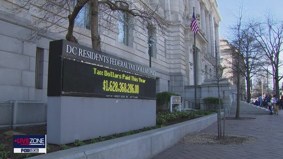 Chuck Schumer to vote for GOP spending bill | DC News Today