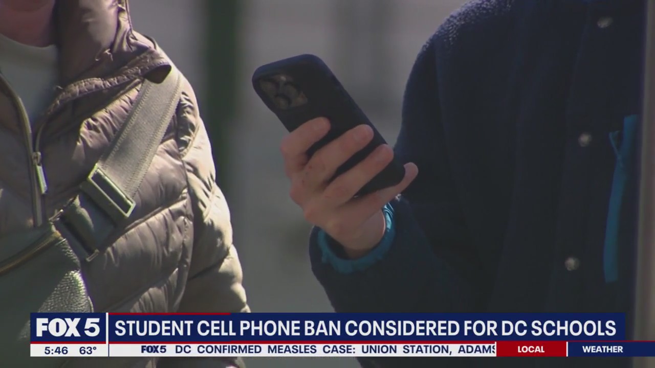 DC schools considering complete cell phone ban for students | FOX 5 DC
