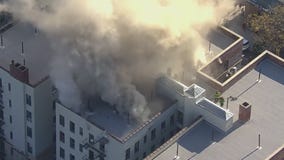 Firefighters battle blaze in Sunnyside, Queens