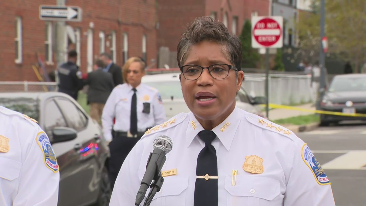 6 people stabbed in NE Washington DC; suspect in custody