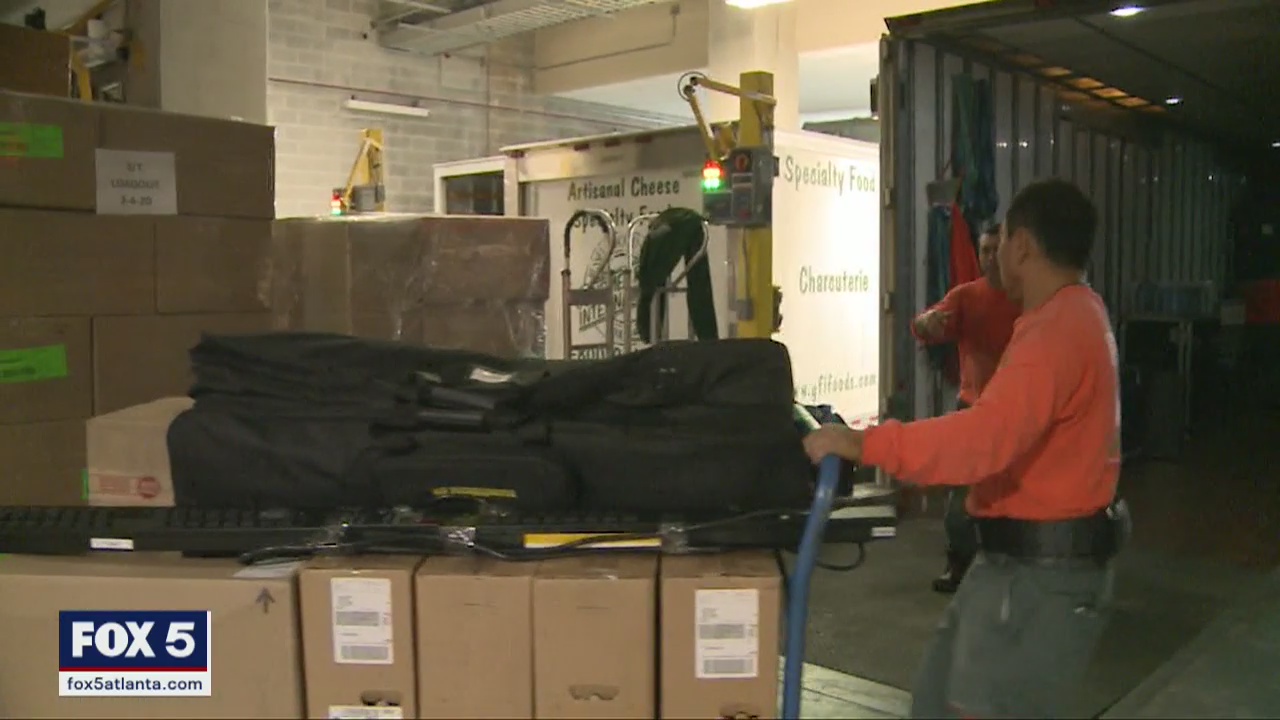 Braves pack for spring traning.