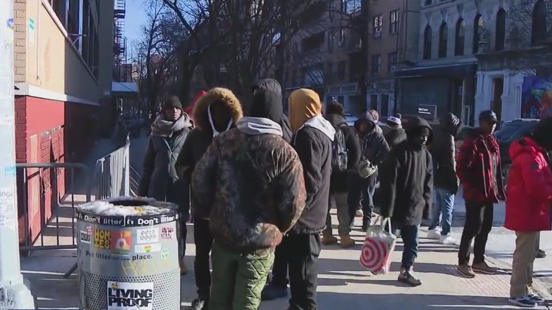 NYC migrants forced to live in freezing cold | FOX 5 New York