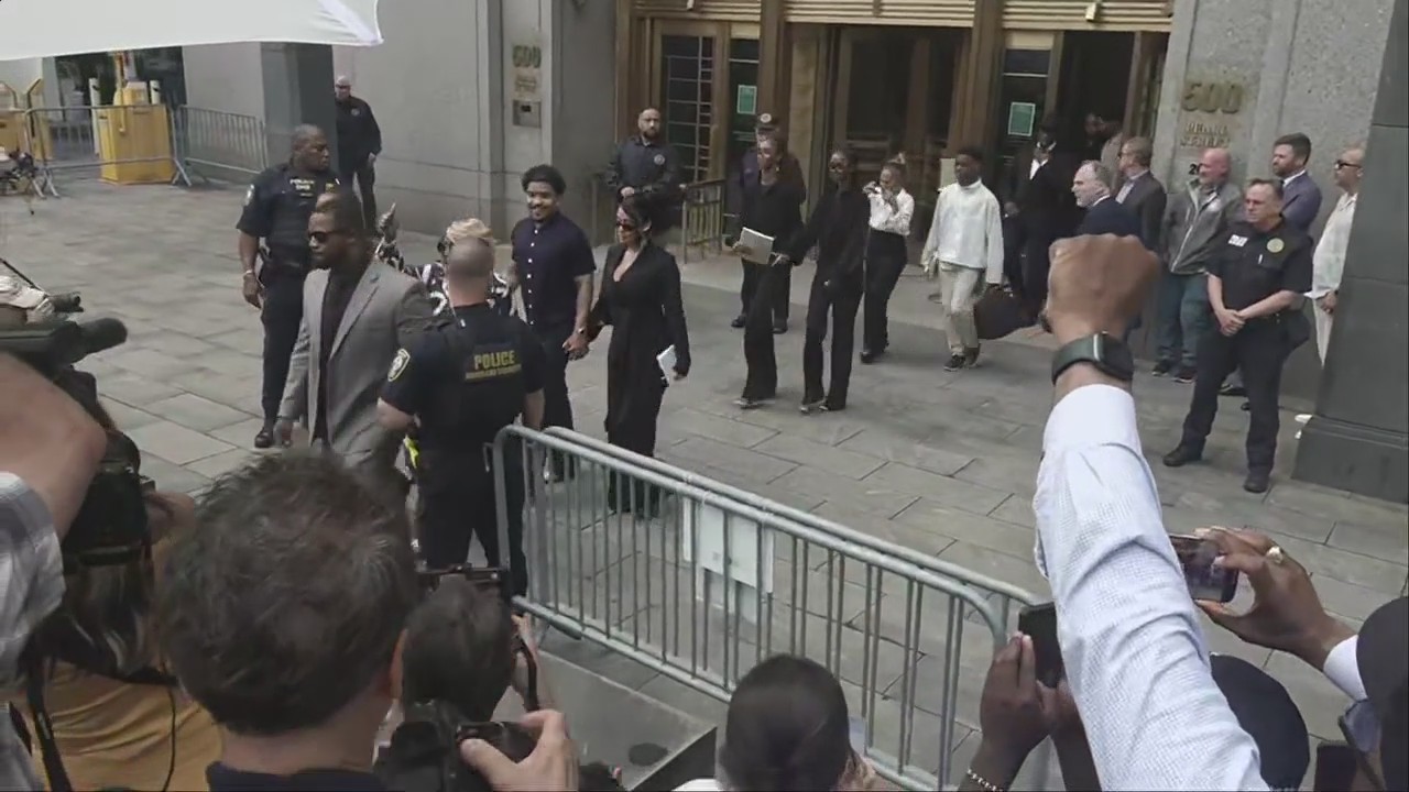 Diddy's family walks out of court following verdict