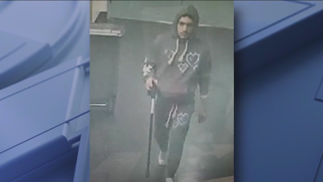 NYPD searching for escaped prisoner