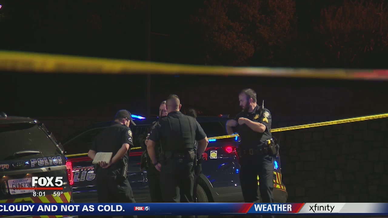 Deadly shooting at gas station | FOX 5 Atlanta