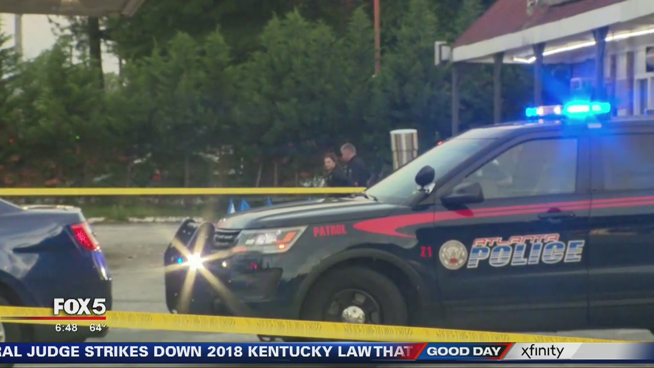 Man shot to death near Atlanta gas station | FOX 5 Atlanta
