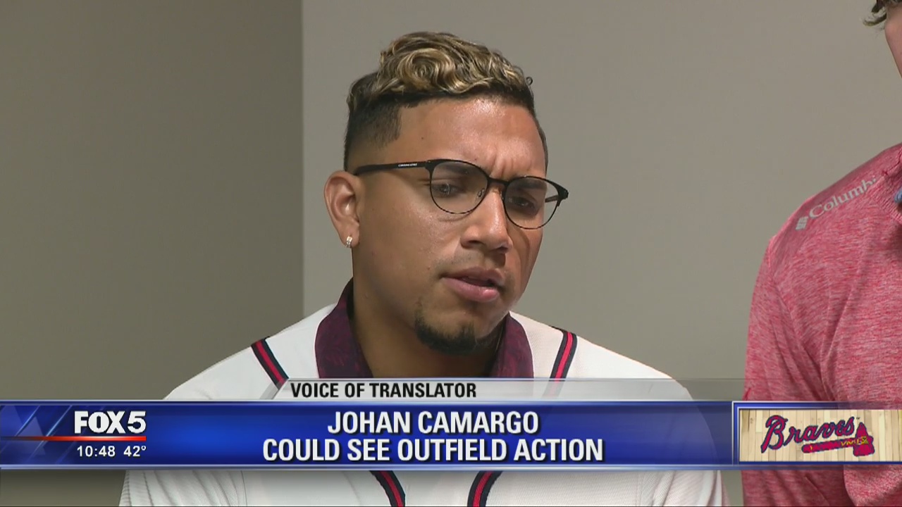 Camargo prepares for Braves outfield duty