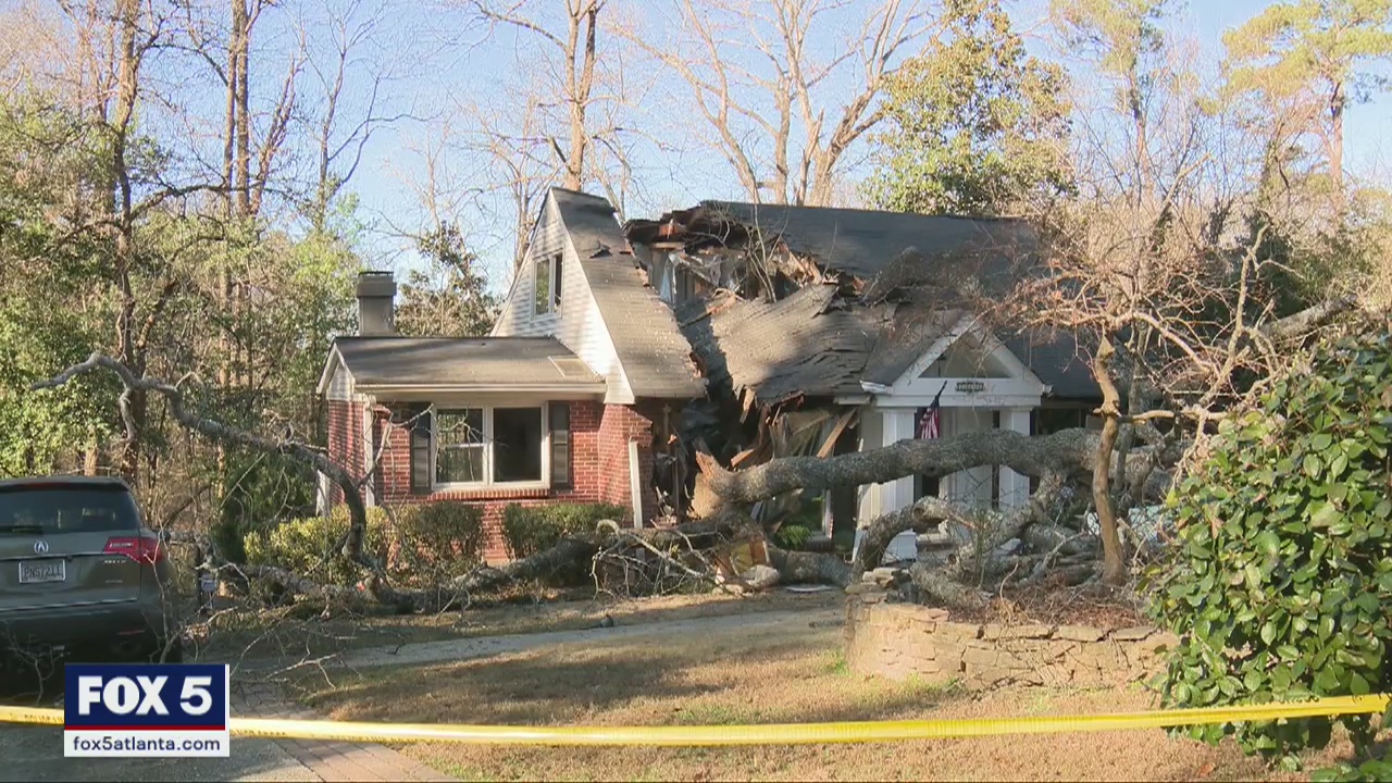 Woman dies after tree falls on house | FOX 5 Atlanta