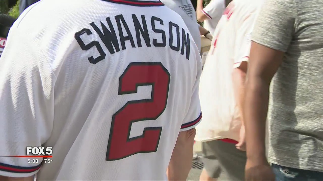Fans line up for NLDS Game 5