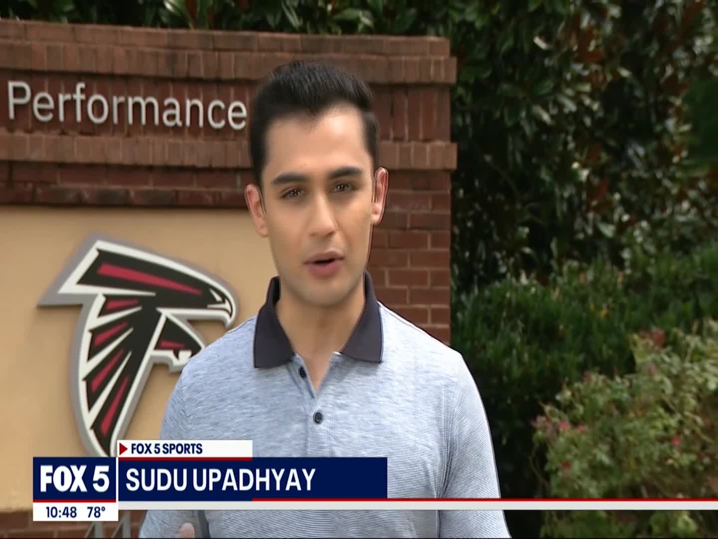 Hennessy leaning on Mack during NFL transition