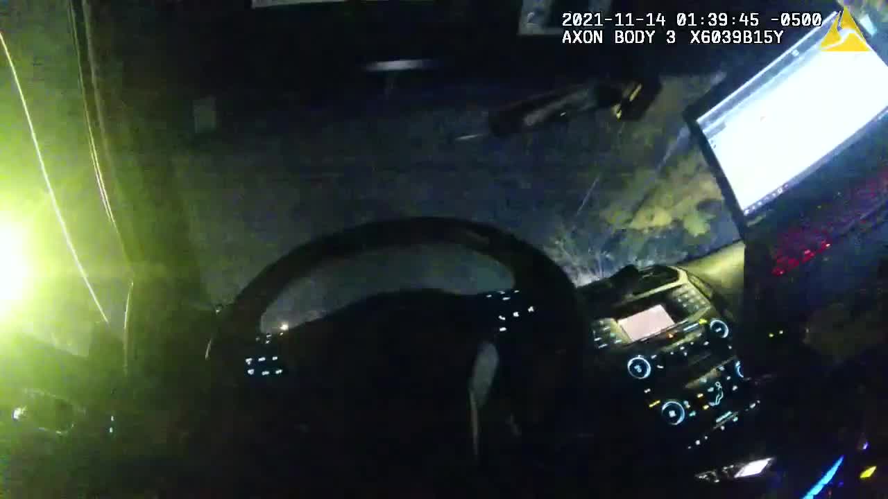 APD releases video showing officers rescue man from burning car | FOX 5 ...