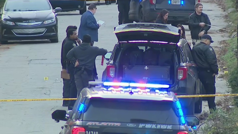22-year-old dead in SE Atlanta shooting | FOX 5 Atlanta