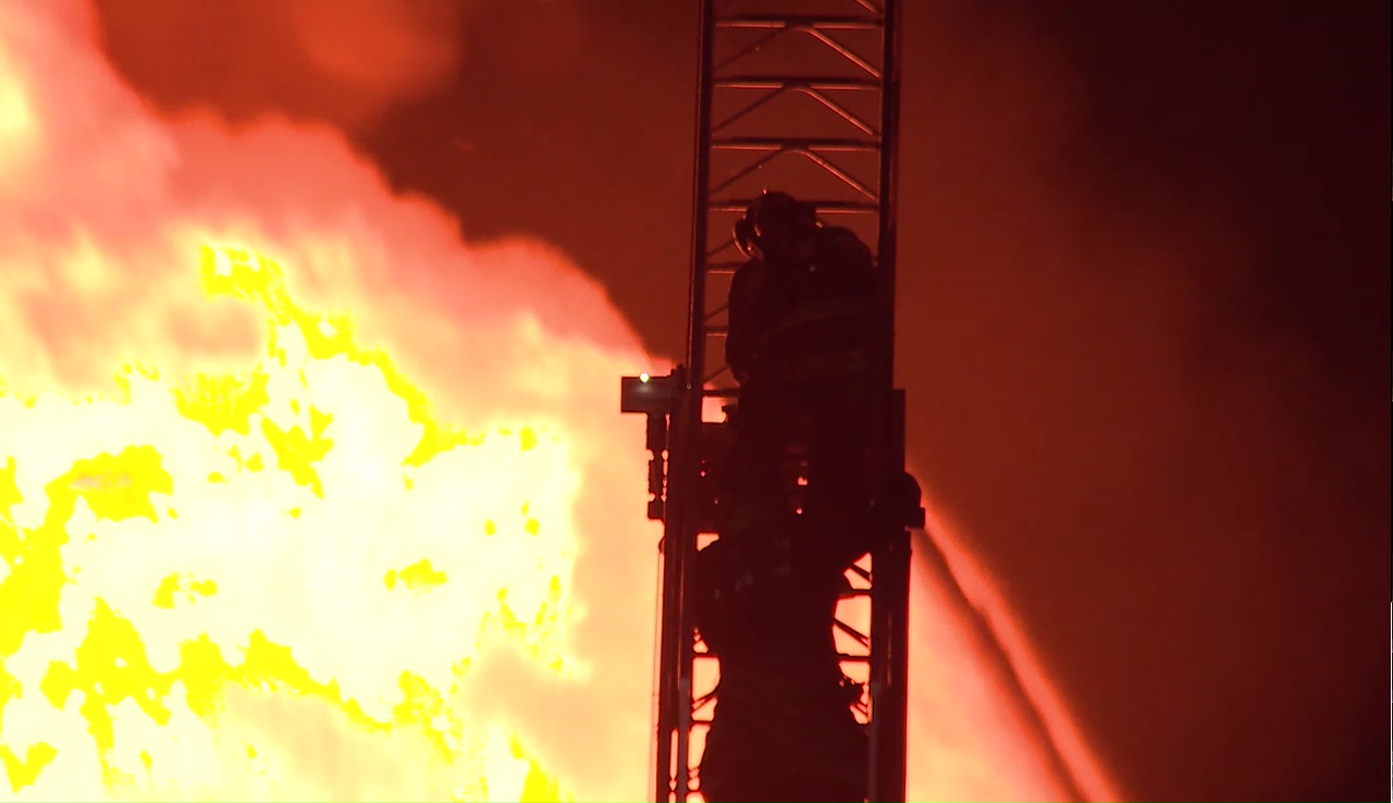 Firefighters battle massive fire at LaVista Park | FOX 5 Atlanta