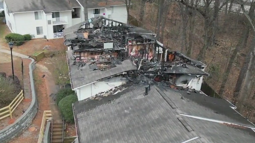 Residents lose all in Sandy Springs apartment fire | FOX 5 Atlanta