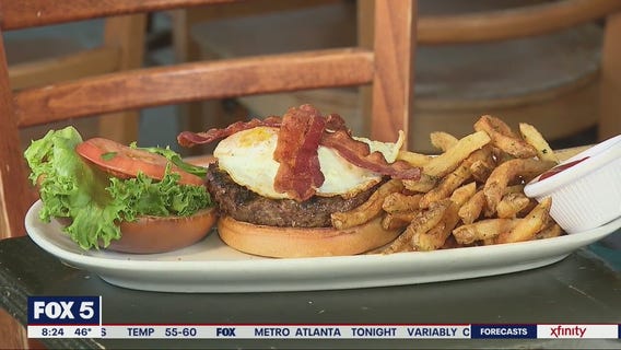 Burgers with Buck tries Apres Diem's Brunch Burger